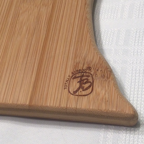 Totally Bamboo Cutting Board NWOT - Picture 2 of 5